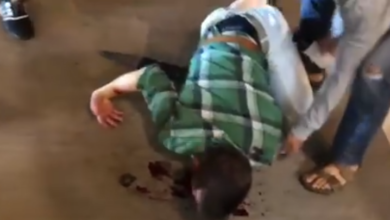 Photo of Homem é brutalmente espancado por manifestantes em Dallas, EUA