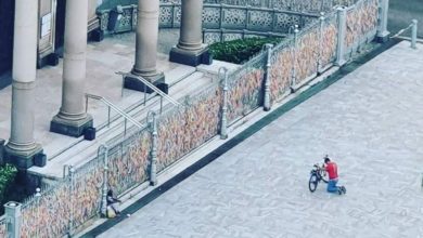 Photo of Foto de homem de joelhos na frente da Basílica de Nazaré viraliza nas redes sociais