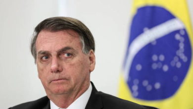 Photo of Bolsonaro diz que pode acionar a Advocacia Geral da União contra governadores que não cumprirem decreto