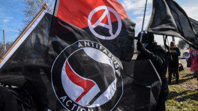 Photo of Trump diz que EUA irão classificar ANTIFA como organização terrorista