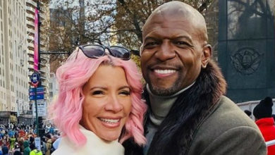 Photo of Terry Crews celebra a cura do câncer de mama da esposa: “100% curada”