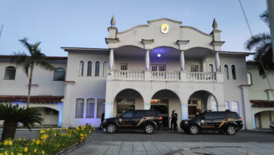 Photo of PF realiza busca e apreensão na sede do Palácio dos Despachos e na casa de Helder Barbalho
