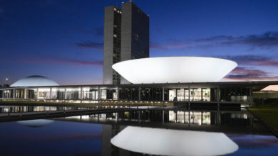 Photo of Câmara aprova texto-base da MP que flexibiliza normas trabalhistas