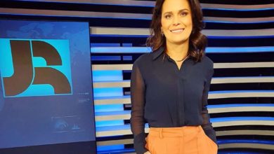 Photo of Após 10 anos, Adriana Araújo deixa o comando do “Jornal da Record” – Bastidores da TV