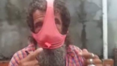 Photo of Homem é expulso ao tentar entrar em posto usando calcinha como máscara