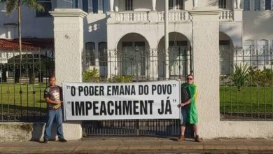 Photo of Manifestantes pedem  impeachment de Helder Barbalho