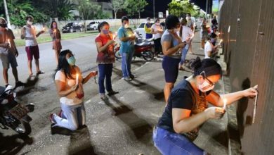 Photo of Grupo se reúne em oração em frente ao Hospital Regional  de Altamira