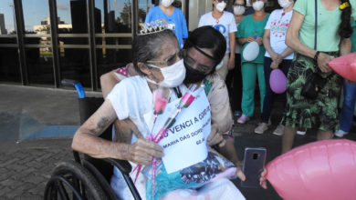 Photo of Hospital Público da Transamazônica comemora alta da 100ª paciente recuperada de Covid-19