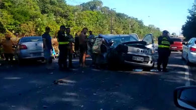 Photo of Acidente grave na estrada de Mosqueiro deixa pessoa presa às ferragens de carro
