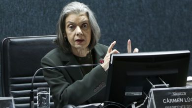 Photo of Nem Estado, nem redes sociais podem fazer censura, diz ministra Cármen Lúcia, do STF