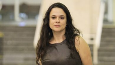 Photo of Janaina sugere apoio a Moro em 2022, mas não quer “vítima como candidato”