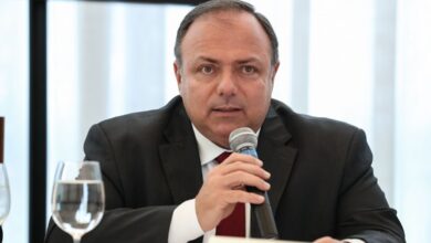 Photo of Estoques de hidroxicloroquina no país estão zerados, diz Pazuello