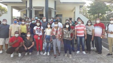 Photo of Médicos estrangeiros protestam em frente à Casa Civil e exigem que governo do Pará mantenha os contratos