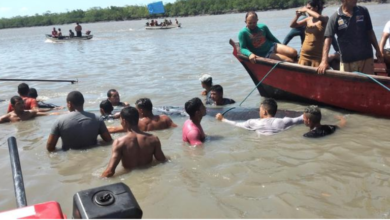 Photo of Baleia é encontrada encalhada em município paraense