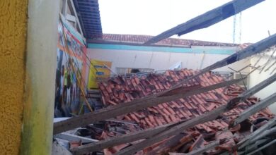 Photo of Telhado de centro de assistência da Prefeitura desaba em Ananindeua