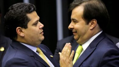 Photo of PODEMOS vai apresentar PEC para permitir reeleição de Maia e Alcolumbre