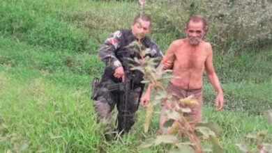 Photo of Tailândia: Idoso é enterrado até pescoço na lama e deixado para morrer