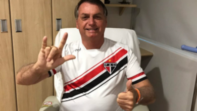 Photo of Bolsonaro tem alta de hospital em São Paulo um dia após retirar cálculo da bexiga