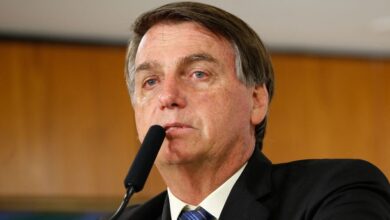 Photo of Presidente Jair Bolsonaro está sem febre ou dor após cirurgia