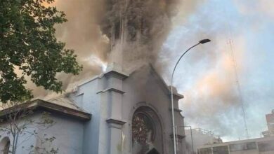 Photo of Jovens chilenos dão show de fascismo ao destruir igrejas
