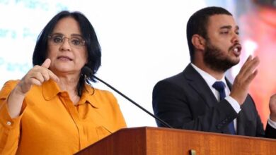 Photo of Sem presença de Helder, em discurso no lançamento do “Abrace Marajó” Damares diz que “corrupto não vai botar dedo neste programa”