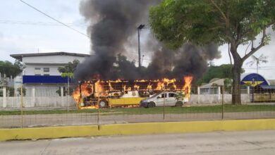 Photo of Mais um ônibus da Belém-Rio pega fogo. Vão esperar uma tragédia acontecer para punir a empresa?