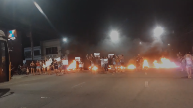 Photo of Manifestantes interditam avenida em Belém após assassinato na Sacramenta