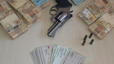 Photo of Homem é preso com mais de R$ 4 milhões em cheques no Pará