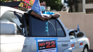 Photo of Eleitores da Califórnia decidem que motoristas da Uber e da Lyft não serão considerados funcionários