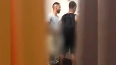 Photo of [VÍDEO] Candidato evangélico é flagrado masturbando homem em banheiro