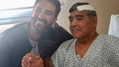 Photo of Maradona deixa hospital para continuar reabilitação em casa