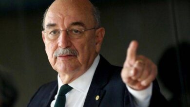 Photo of Deputado Osmar Terra, que anunciou fim da pandemia em junho, está com coronavírus