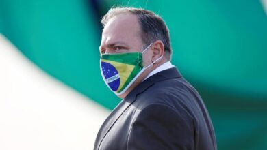 Photo of Brasil terá vacina da Oxford em janeiro, diz Pazuello