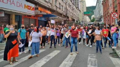 Photo of Após Búzios e Manaus, manifestantes vão às ruas de Juiz de Fora em defesa da reabertura do comércio