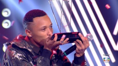 Photo of Victor Alves é o vencedor do The Voice Brasil 2020