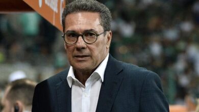 Photo of Vanderley Luxemburgo é internado após testar positivo para Covid-19 pela segunda vez