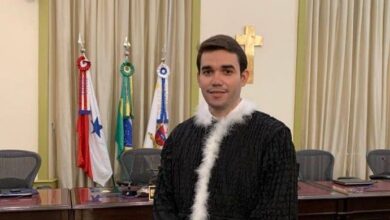 Photo of Filho de carroceiro e lavadeira toma posse como juiz no Pará