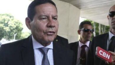 Photo of Mourão diz que colapso no AM era imprevisível: ‘Na Amazônia as coisas não são simples’