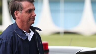 Photo of Vacina estará disponível em janeiro “para quem quiser”, diz Bolsonaro