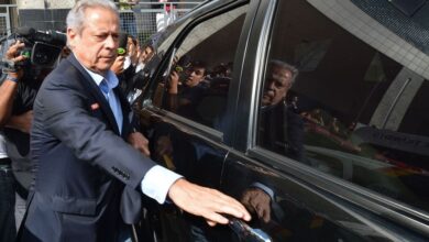 Photo of José Dirceu diz que é preciso ‘impedir’ que Bolsonaro continue no governo ainda este ano