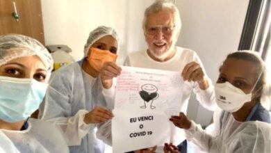 Photo of Carlos Alberto de Nóbrega recebe alta após dez dias internado com covid-19