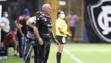 Photo of Remo confirma saída do técnico Paulo Bonamigo