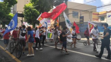 Photo of Manifestantes paraenses realizam atos contra o governo Bolsonaro