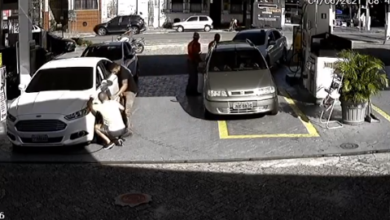 Photo of Vídeo: Homem é assaltado em posto de gasolina em Belém