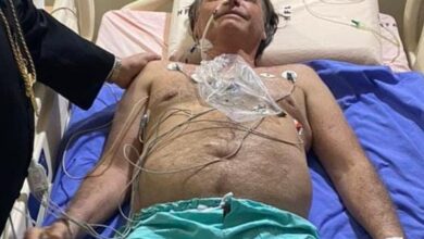 Photo of Bolsonaro tem obstrução intestinal e será transferido para São Paulo; equipe avalia cirurgia de emergência