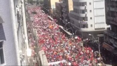 Photo of PT usa imagem de 2016 para dizer que protesto em Recife está ‘gigante’