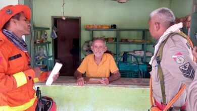 Photo of Bombeiros combatem focos de incêndio em São Félix do Xingu