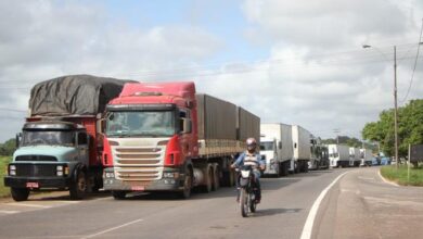 Photo of Caminhoneiros decidem continuar interdições no Pará