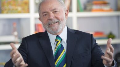 Photo of Lula afirma que sobrevive com salário de R$ 27 mil pago pelo PT e que está devendo para advogados