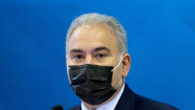 Photo of Ministro da Saúde testa positivo para covid-19 em Nova York